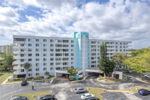 MLS# A11874219, Hollywood, Florida 33021