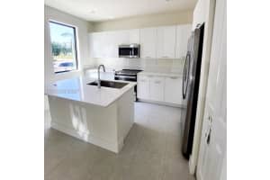 4293 NW 83rd Path ., Doral, FL 33166 - MLS#A11874245