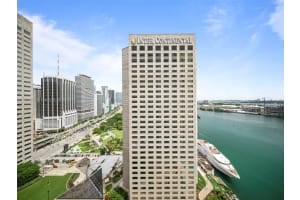 335 S Biscayne Blvd 2704, Miami, FL 33131 - MLS#A11874250