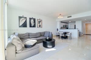 253 Ne 2nd St 1907 Miami, FL 33132 - MLS#A11874276
