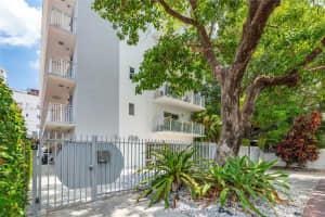 1519 Drexel Ave 402, Miami Beach, FL 33139 - MLS#A11874292