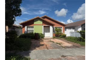 6950 W 25th Ave, Hialeah, FL 33016 - MLS#A11874297