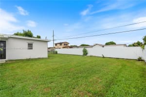 13801 Monroe St, Miami, FL 33176 - MLS#A11874328