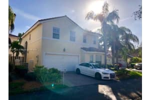 1140 Oysterwood St, Hollywood, FL 33019 - MLS#A11874332