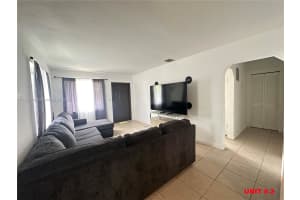 809 NE 2nd St 2, Hallandale Beach, FL 33009 - MLS#A11874334