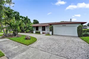 8280 Sw 205th St, Cutler Bay
