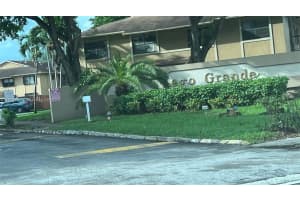 6705 W 26th Dr 13-7, Hialeah