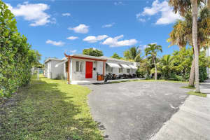 1260 NE 135th St, North Miami, FL 33161 - MLS#A11874417