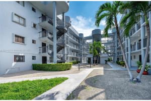 5300 W 21st Ct 311, Hialeah, FL 33016 - MLS#A11874427