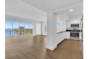 11111 Biscayne Blvd 14g, Miami