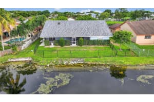 7891 Nw 90th Ave Tamarac, FL 33321 - MLS#A11874436