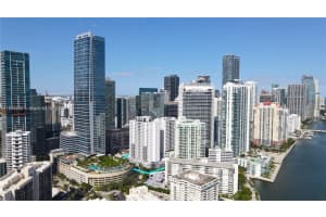 185 Se 14th Ter 1503, Miami