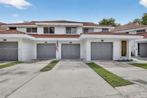 984 NW 93rd Ave 18-B, Plantation, FL 33324 - MLS#A11874515