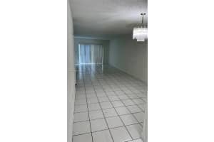504 Nw 179th St, Miami Gardens