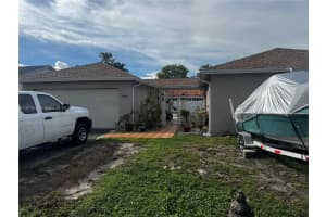 5860 NW 193rd St, Hialeah, FL 33015 - MLS#A11874524