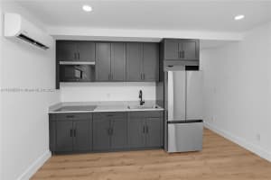 419 78th St 1, Miami Beach, FL 33141 - MLS#A11874558