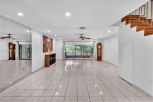 3825 Estepona Ave 11D5, Doral, FL 33178 - MLS#A11874563