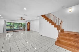 3825 Estepona Ave 11D5, Doral, FL 33178 - MLS#A11874563