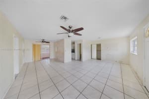 6721 Simms St, Hollywood, FL 33024 - MLS#A11874565