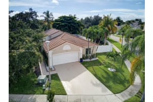 1113 Nw 175th Ave, Pembroke Pines