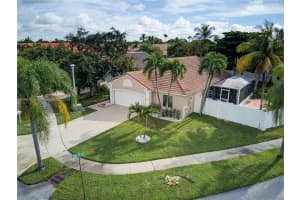 1113 NW 175th Ave, Pembroke Pines, FL 33029 - MLS#A11874575