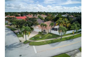 1113 NW 175th Ave, Pembroke Pines, FL 33029 - MLS#A11874575