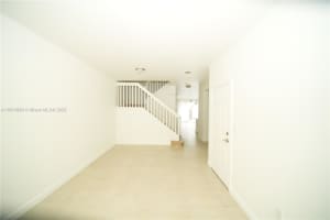 10457 NW 61st St, Doral, FL 33178 - MLS#A11874580