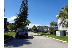 8821 W Flagler St 503, Miami, FL 33174 - MLS#A11874581