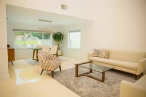 1216 Bayview Cir, Weston, FL 33326 - MLS#A11874594