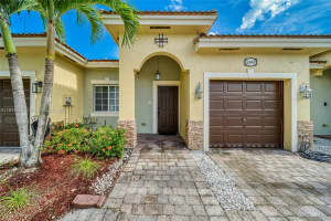 3243 NE 11th Dr 3243, Homestead, FL 33033 - MLS#A11874628