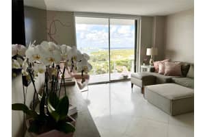6061 Collins Ave 23A, Miami Beach, FL 33140 - MLS#A11874643