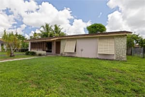 15235 SW 108th Ct, Miami, FL 33157 Sold 09/30/25