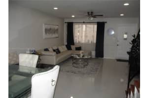 2831 Pierce St 205, Hollywood, FL 33020 - MLS#A11874678