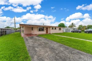 4211 SW 97th Pl, Miami, FL 33165 - MLS#A11874697