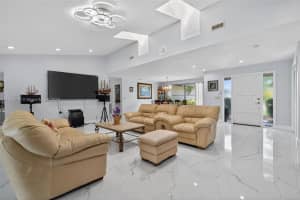 13582 Columbine Ave, Wellington, FL 33414 - MLS#A11874707