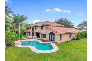 10424 SW 17th Mnr, Davie, FL 33324 - MLS#A11874749