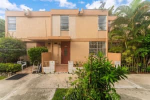 6011 SW 69th St 72, South Miami, FL 33143 - MLS#A11874777