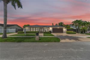 1900 Sw 126th Ct, Miami