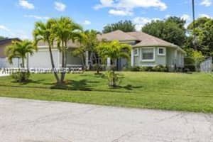 2532 SE Leithgow St, Port Saint Lucie, FL 34952 Sold 10/31/25