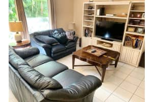 815 Middle River Dr 203, Fort Lauderdale, FL 33304 - MLS#A11874794