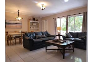 815 Middle River Dr 203, Fort Lauderdale, FL 33304 - MLS#A11874794