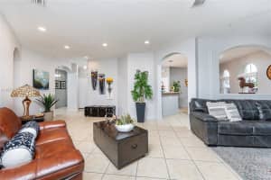 10012 NW 7th St 104, Miami, FL 33172 - MLS#A11874816