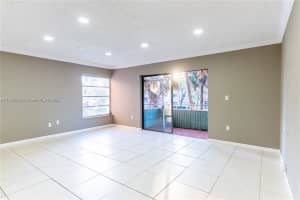 17600 Nw 68th Ave B2005 Hialeah, FL 33015 - MLS#A11874832