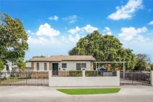 6535 NW 6th Ave, Miami, FL 33150 - MLS#A11874907