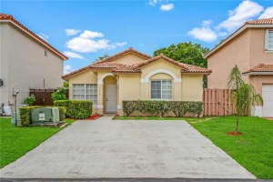 21472 Sw 87th Pl, Cutler Bay