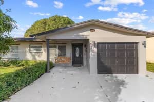 5817 Nw 70th Ave, Tamarac