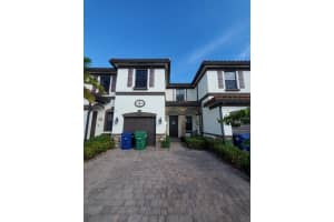 18421 Nw 89th Ct, Hialeah