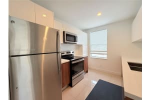 924 Marseille Dr 22, Miami Beach