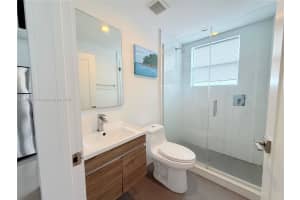 924 Marseille Dr 22, Miami Beach, FL 33141 - MLS#A11874947