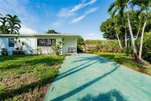 1560 NE 42nd St A, Pompano Beach, FL 33064 - MLS#A11874989